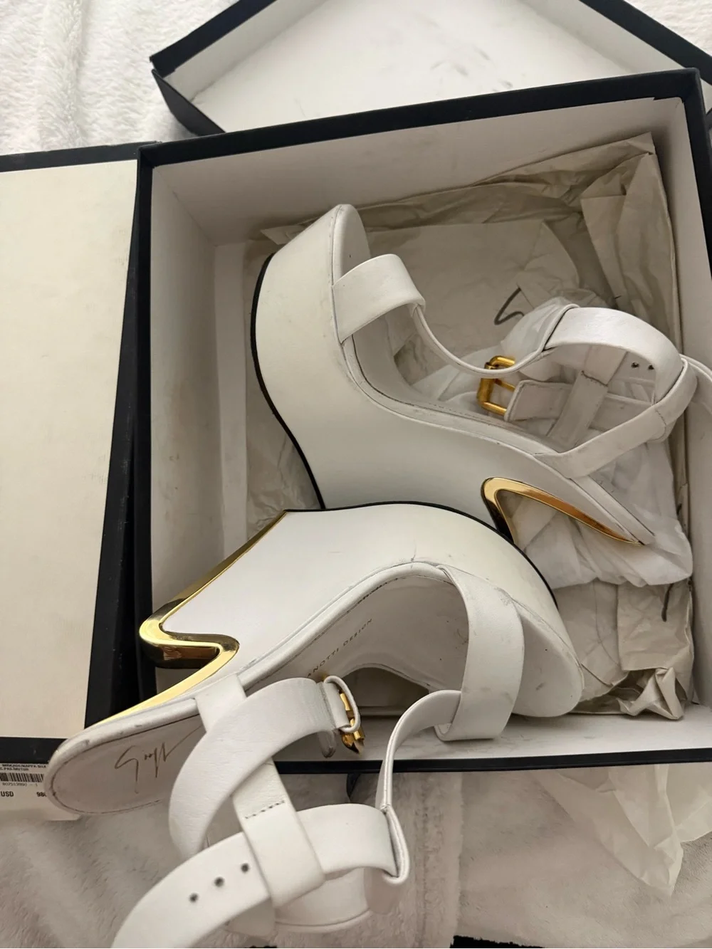 Giuseppe Zanotti White Leather Wedge Heels with Gold Sculpted Heel - Picture 4 of 5